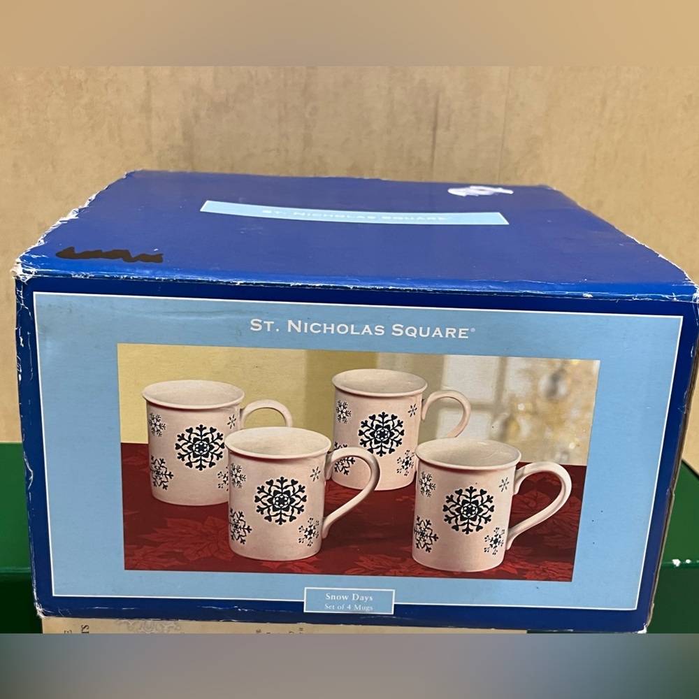 Vintage St. Nicholas Square Christmas Mugs